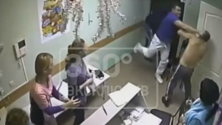 医師が患者を殴り殺す衝撃の監視カメラ映像が流出 これはガチでおそロシア（動画あり）