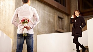 バレンタインにプロポーズして断られ発狂する中国人男性の映像が話題 ※動画アリ※