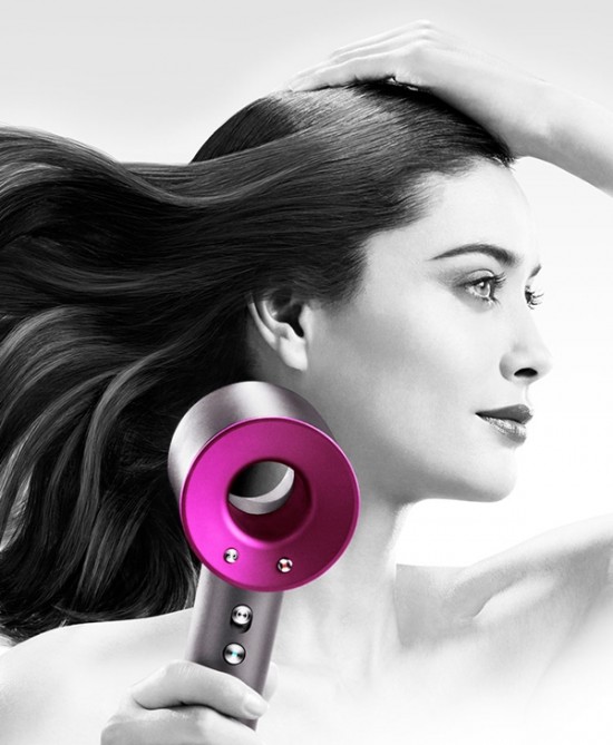 dyson-supersonic-hair-dryer-in-use-bg