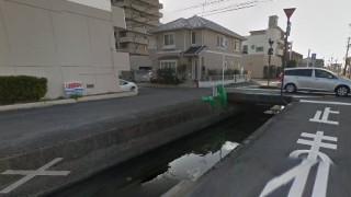 【恐怖】岡山の例の用水路 大雨で車を飲み込む異次元と化す ※画像あり※