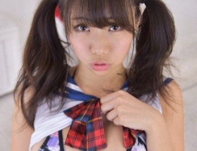 Hカップ人気グラドルが貝殻水着の限界に挑戦＜鈴木ふみ奈＞パンツも貝殻ギリギリ露出