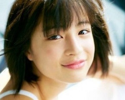 【朗報】広瀬すずちゃん大人の色気を醸し出す＜画像＞これで18歳なんだぜ・・・