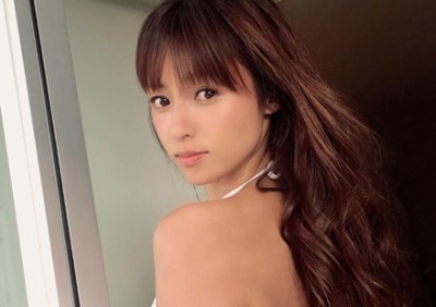 深田恭子34歳が『オムツ姿』の写真を公開 ファンの間で反響