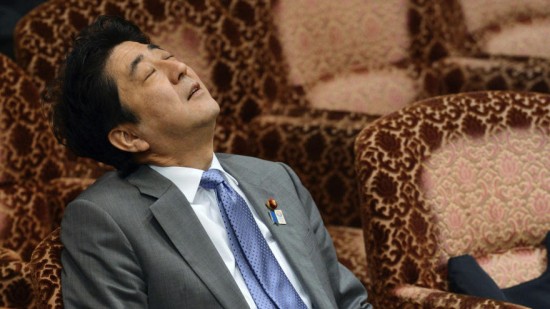 142524416121077359180_shinzo-abe-snooze