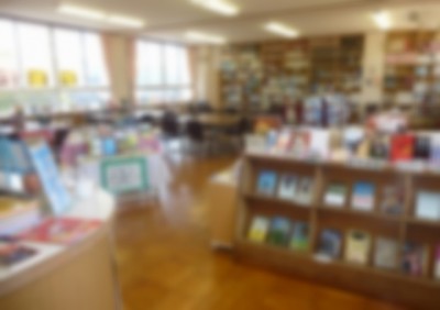 【ｴﾛﾏﾝｶﾞ先生】中学校の図書館が購入した『わいせつ扇情的』ライトノベル →画像