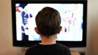 【調査】テレビの信頼度は過去最高 ネットは最低に―博報堂「こども20年変化」が話題