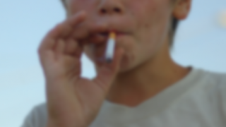 先生にタバコを注意されオラつき逆ギレする中学生が話題 →GIFと動画