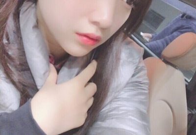 【美バスト】大学の講義でこんな『Iカップ乳娘』が隣に座ったら全力でいくよな？