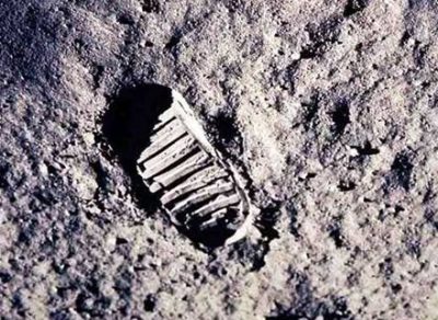 【鮮明】NASAが新たな月面着陸時の写真を公開 これ絶対本当だろ 月に行ってない厨は謝罪しろ
