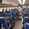 私「ここ空いてますか」女性「指定席券を買ってあります」新幹線で、私は虚を突かれた思いがした