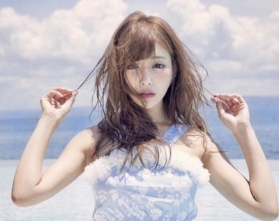 明日花キララ「ヌーブラで爆乳なりました！」ツイ民「胸の下が肛門みたいになってますよ」