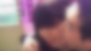 【東京の夜】新宿に女性の顔をベロベロ舐め回すオジサン現る →動画像