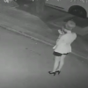 【酷い…】道端で暴漢に襲われボコボコにされる女性 監視カメラ映像が話題