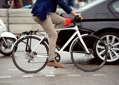 【朗報】自転車乗りのマナーが悪過ぎるので違反金制度創設へ！！！