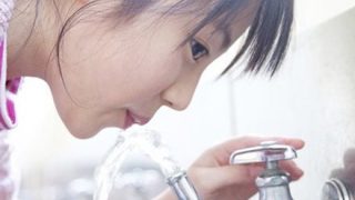 【悲報】日本の水道水、実は危険だった……