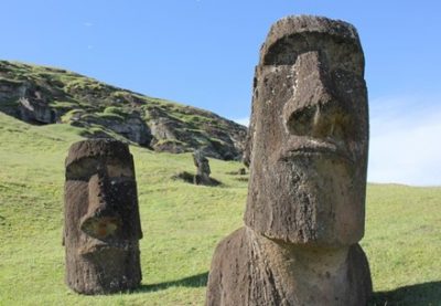 【考古学】イースター島のモアイ像がどうやって運ばれたのか判明する →動画