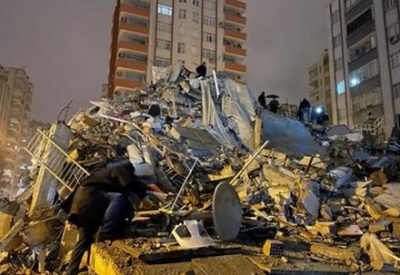 【動画】トルコ大地震、ビルが崩落する瞬間がヤバい・・・