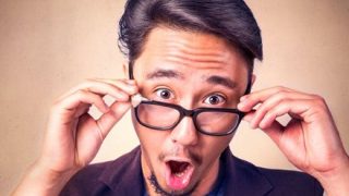 【画像】降り際にパンティ見せつけていく恥女ｗｗｗｗｗｗｗｗｗｗｗｗｗｗ