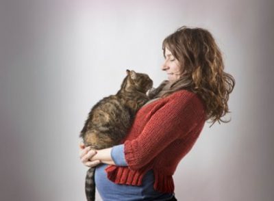【ペット】妊婦さん、妊娠中にネコを飼った結果 →