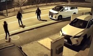 【千葉】自宅前に停めていたレクサスが黒ずくめの3人組に盗まれてしまう防犯カメラ映像。