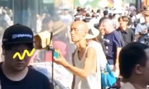 【動画】渋谷らんまる逮捕の瞬間。TSUTAYA前で立ち止まった疑い。