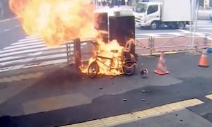 【動画】東京で電動アシスト自転車が爆発。大げさじゃなく爆発。