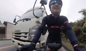 【動画】トラックの嫌がらせ運転に殺されかけたロードバイクの車載が炎上中。