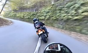 いろは坂でベタ付け運転をしていて転倒に巻き込まれたCB125T乗りの車載。