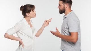 男さん「そのスカートいつ買ったの？」女さん「！？💢」