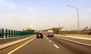 【動画】この交通事故のドラレコ、怖すぎワロエナイ(´･_･`)