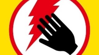 【接触注意】感電し続ける男さん、誰にも気づいてもらえない・・・