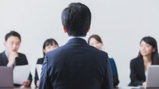 『勃起した』を『文学的』に表現してください