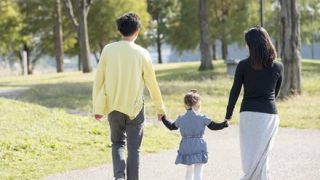 『結婚してる人はエラい、子供がいればもっとエライ』と思う人へ