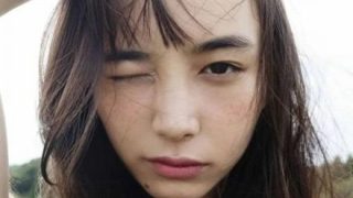 【画像】井桁弘恵ちゃんの水着グラビア、性を感じさせない・・・
