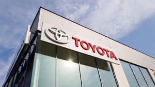 【悲報】トヨタカレンダー、「人間性を奪う」と話題に