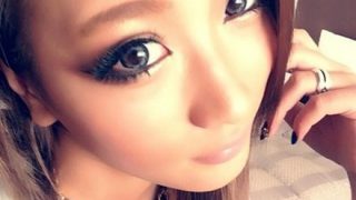 【画像】黒ギャルの『尻』か『ラーメンの煮卵』か当てるクイズ