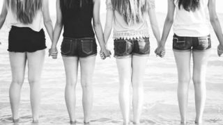 【比較画像】体重70㎏の女性達が並んだ結果 ⇒