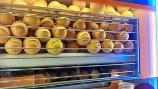 【動画】あのオレンジを絞る自販機ヤバかった・・・