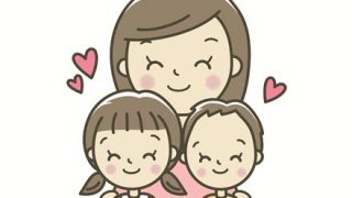 【画像】二児のママさん、ビキニサンタになる