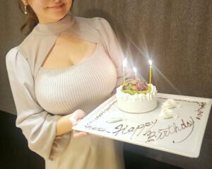 【動画像】グラビアアイドル「42歳になりました👙」ﾊﾟｼｬｯ📸