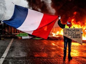 【動画】フランス人女性「暴徒やめて！フランスで暴れないで！」→移民「ふーん」