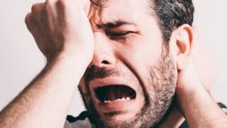 【動画】チビ男さん、長身女に立ちバック挿入できなくて咽び泣くｗｗｗｗｗｗｗｗ
