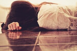 【性被害】女「不本意な性行為なのに、私は白目剥いて痙攣しながら何度も絶頂した。」